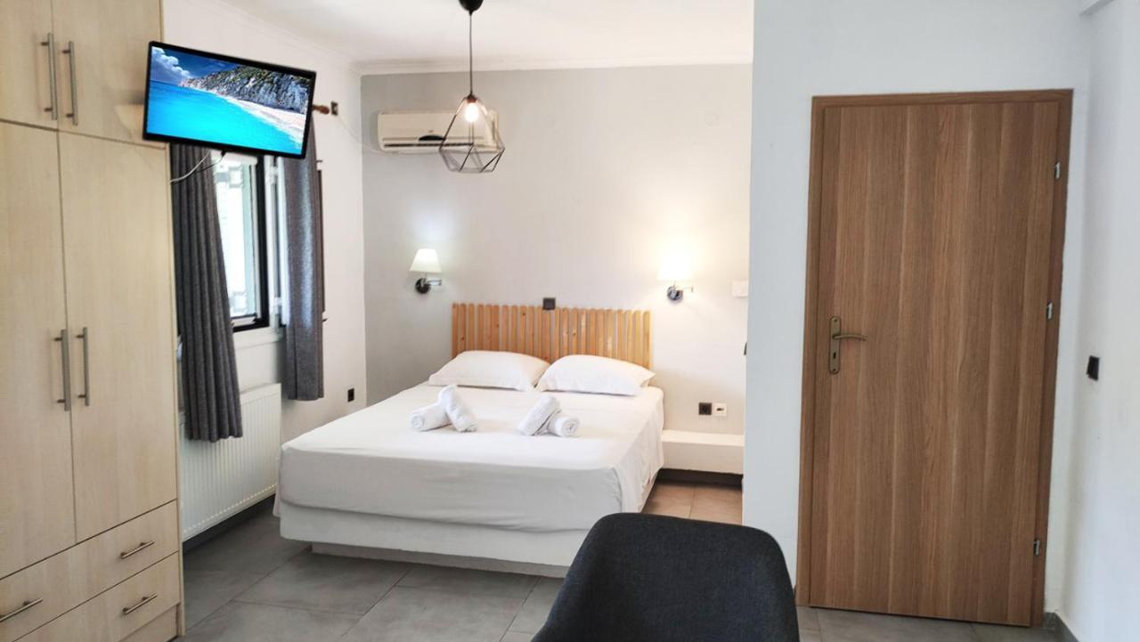 Dionysia Rooms Lefkada City Exterior photo